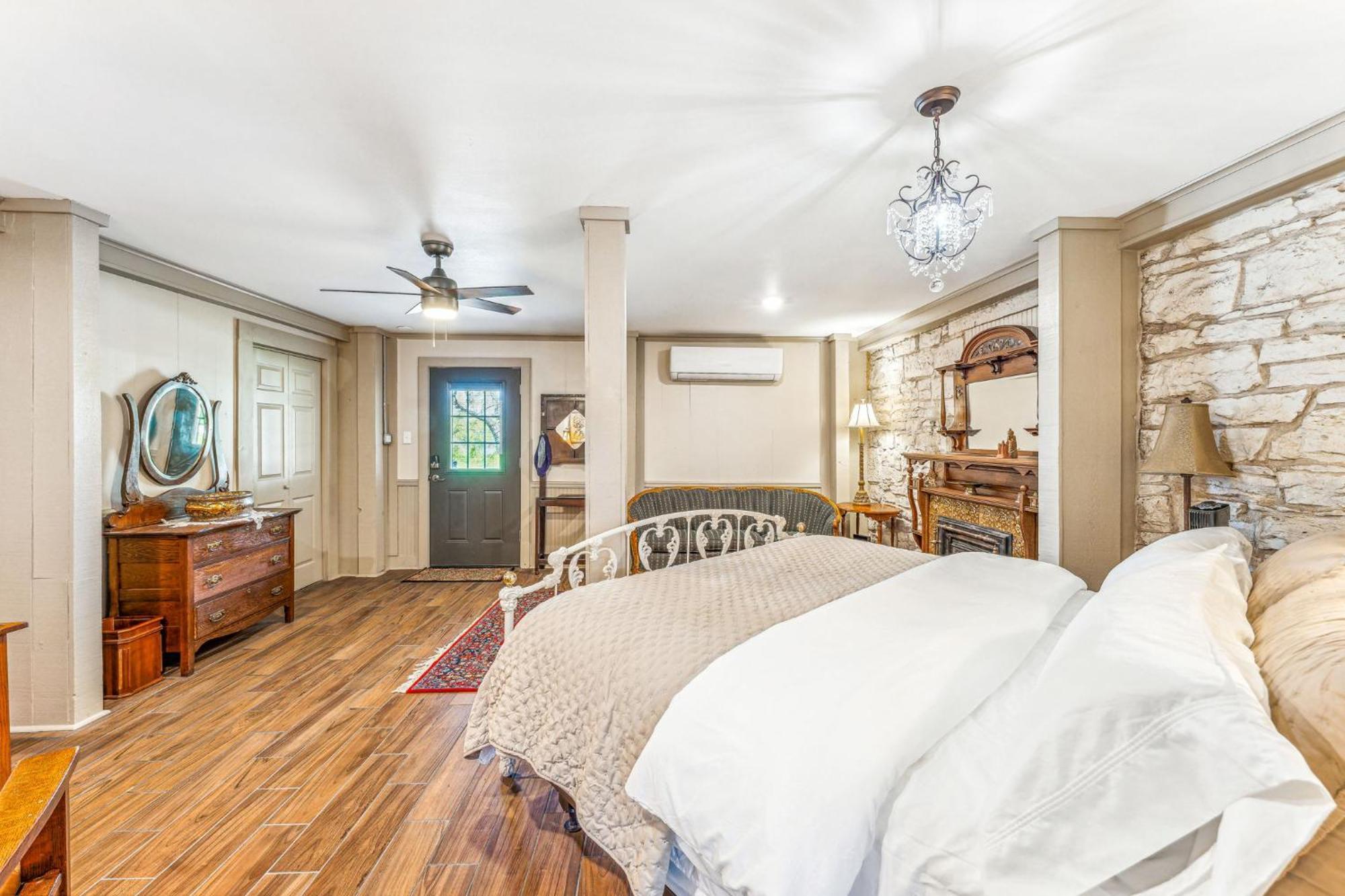 Captain James Beech House Stephenville Extérieur photo